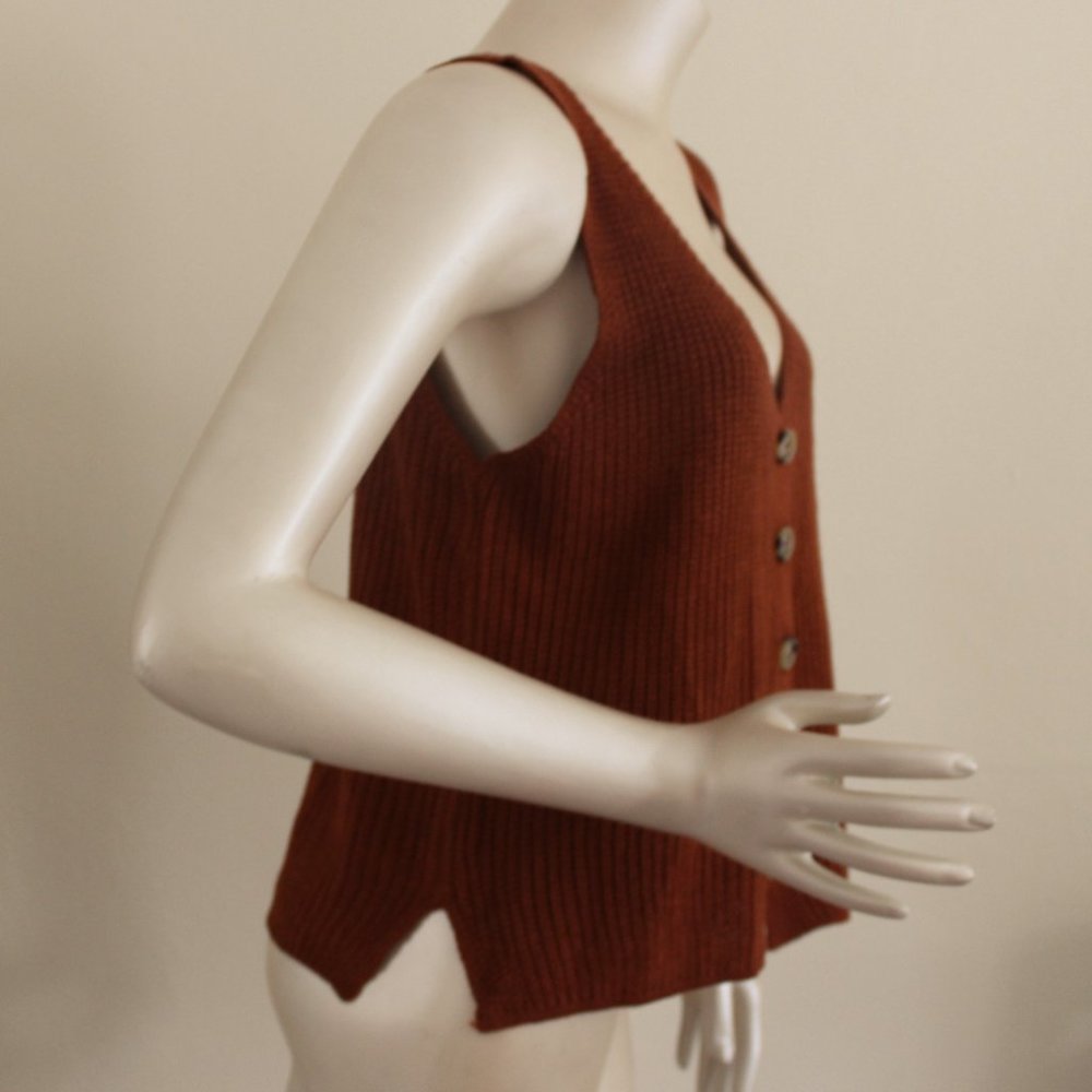 Ribbed Knit Button Up Crop Tank Top Shirt - Picture 2 of 5